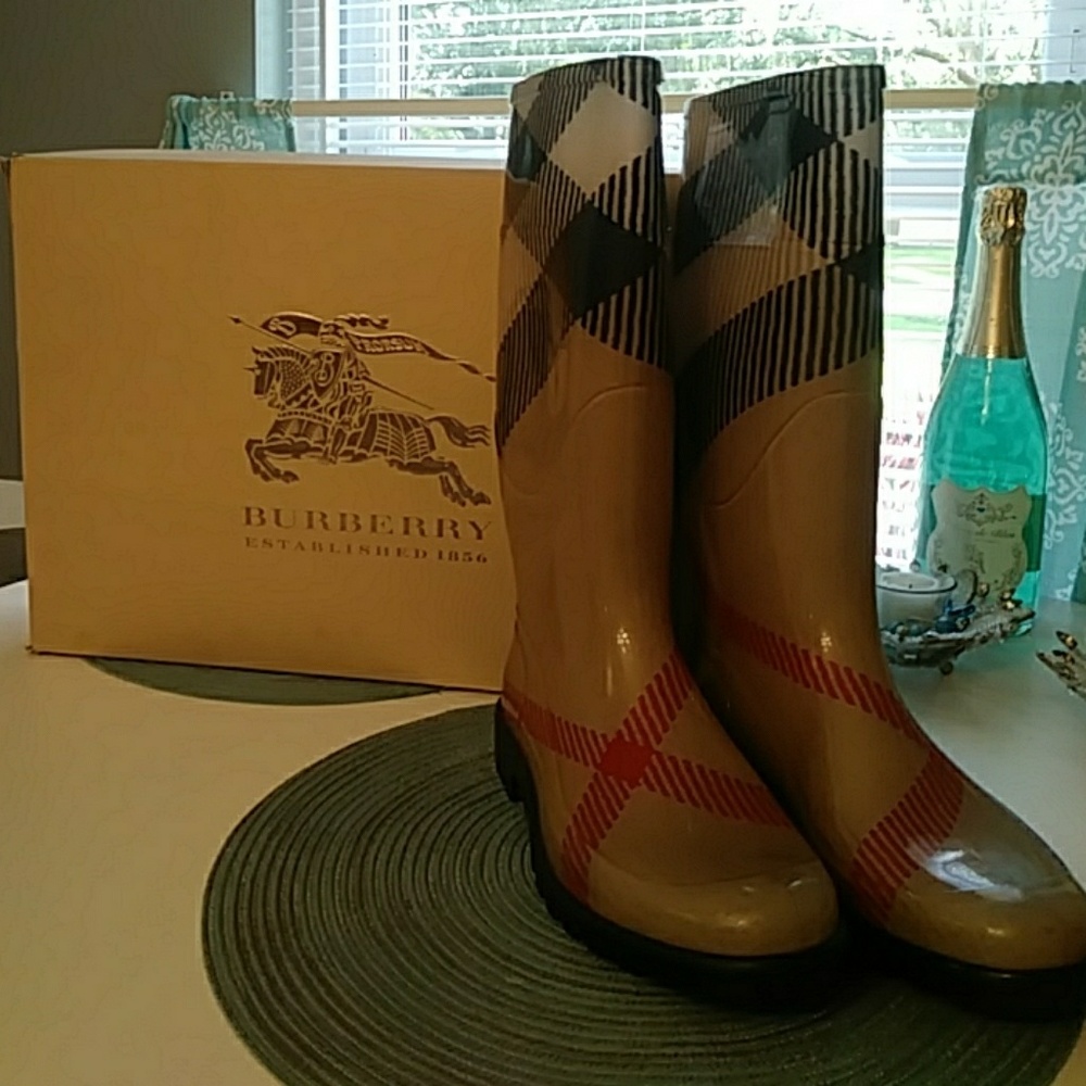 Burberry rain boots